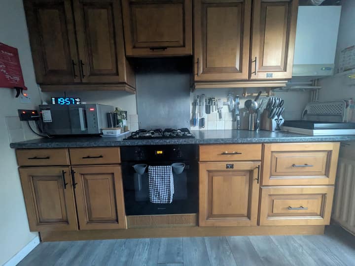 Cosy Campervan With Power And House Access - Nottingham