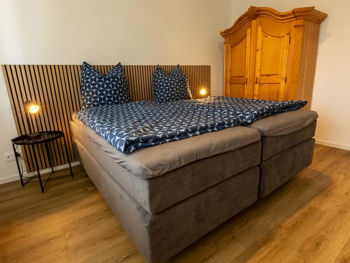 Schlafzimmer 2