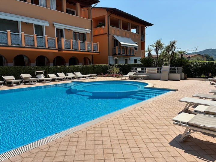 Freestyle Apartment By Bookinggardalake - Salò