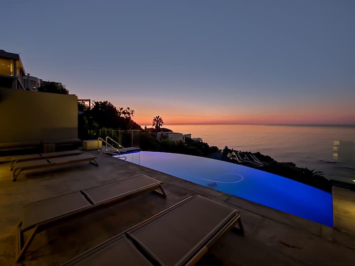 An Iconic Five-bedroom Bantry Bay Masterpiece - Camps Bay
