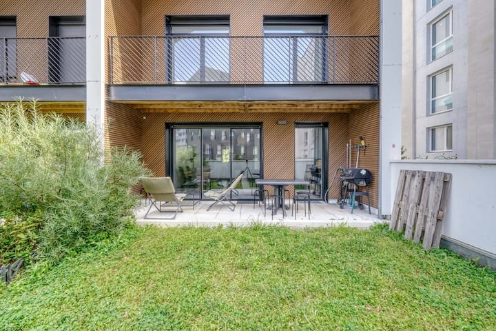 Bel Appartement Duplex Avec Parking Et Terrasse - Bordeaux