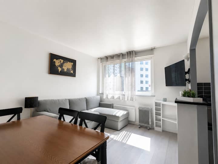 Appartement Au Cœur De La Défense - 4 Personnes - Courbevoie