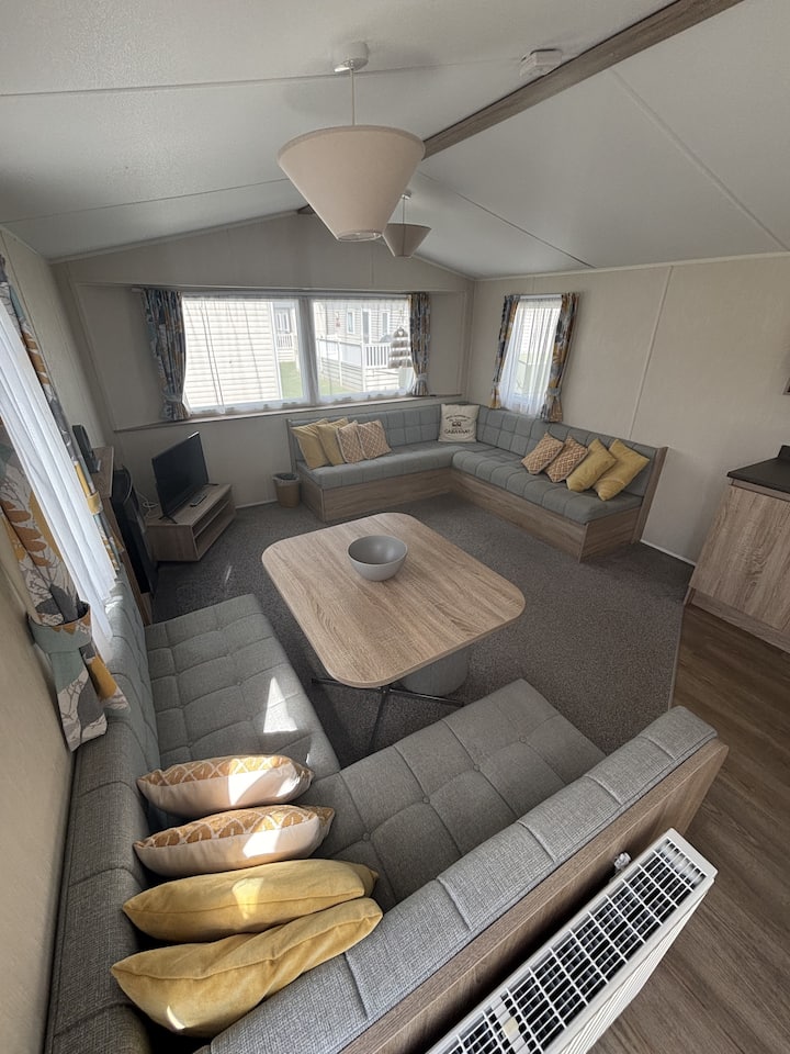 Seaview Holiday Rentals - Etchingham - Herne Bay