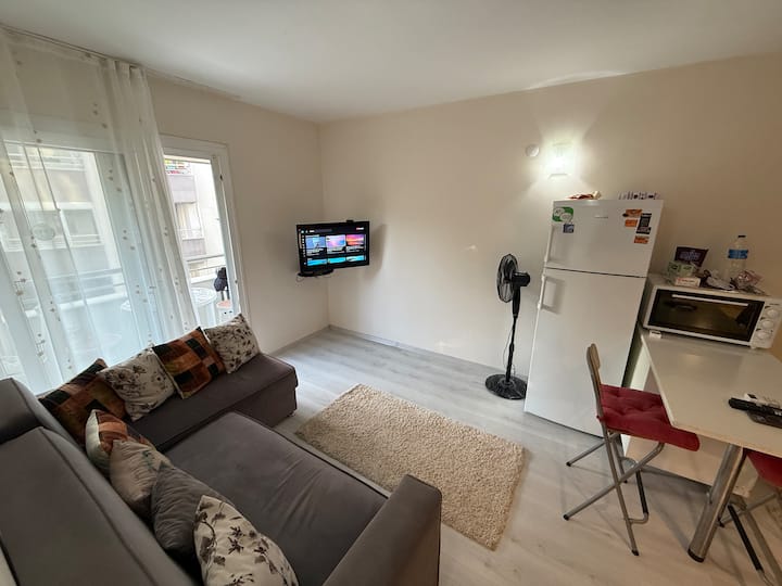 Kuşadası Merkez Kiralık Apart Daire Havuzlu - Kuşadası