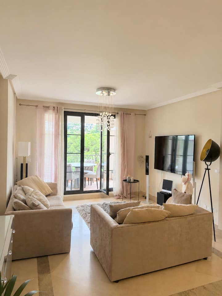 Fantastic 3 Beds Apart Frontline Los Arqueros Golf - Benahavís