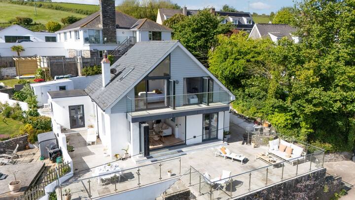 Foxgloves | Finest Stays - Hope Cove