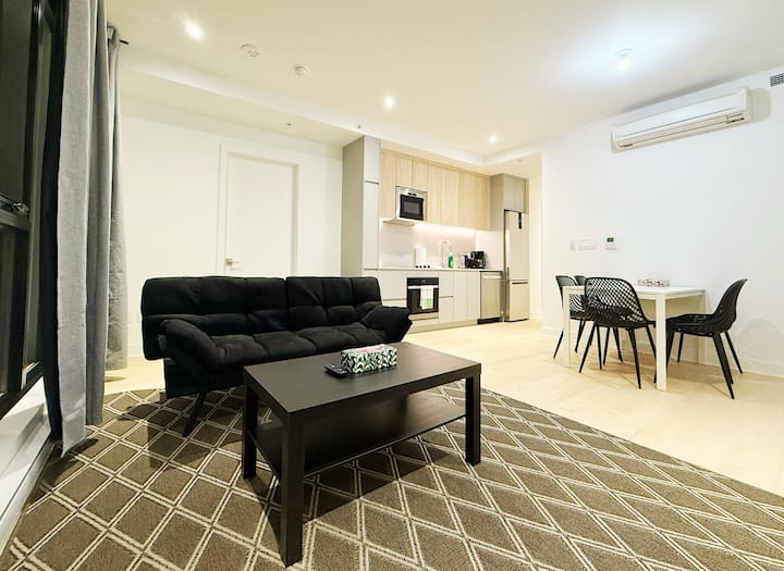 New 1bdrm Condo, 2 Mins Subway+high Walk Score! - Montreal