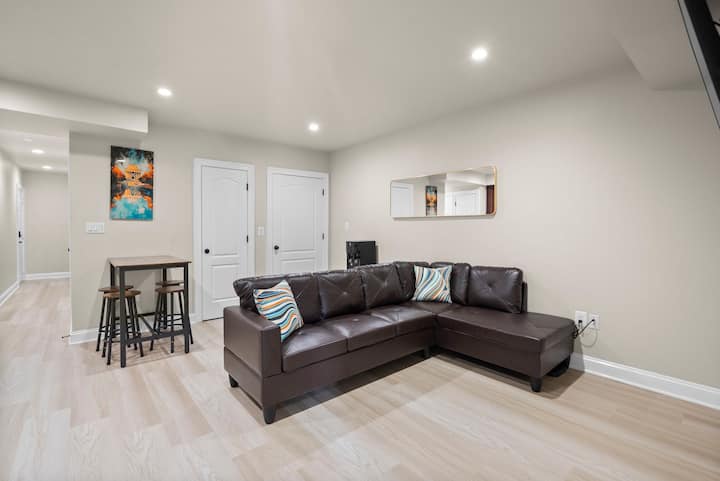 Modern Noma Retreat | 2br Near Unionmarket & Metro - Washington, D.C., DC