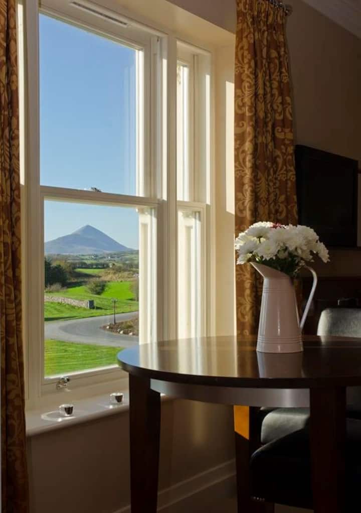 Westport Country Lodge-double Bedroom. - Westport