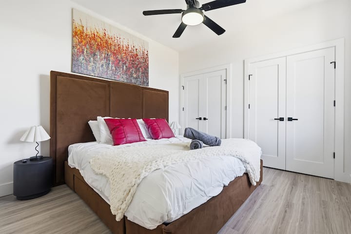 Luxe Apt Central Newark | Near Fifa W Gym & Lounge - Newark, NJ