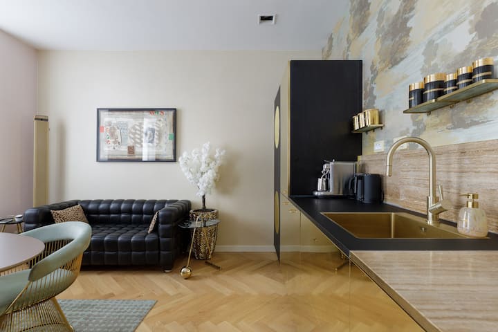 Designer Apartment In Historic Palazzo - Ankaran