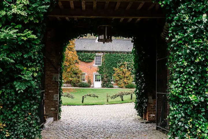 Hébergement Au Domaine "La Ferme De Balingue" - Tubize