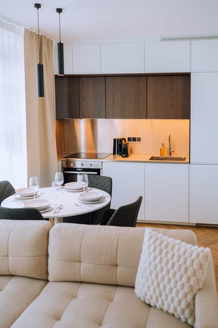 District 4 Smart Apartment 6.4 + Parking Free - Prague
