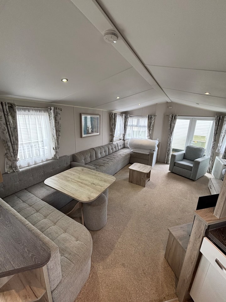 Seaview Holiday Rentals - Willerby Sky - Herne Bay