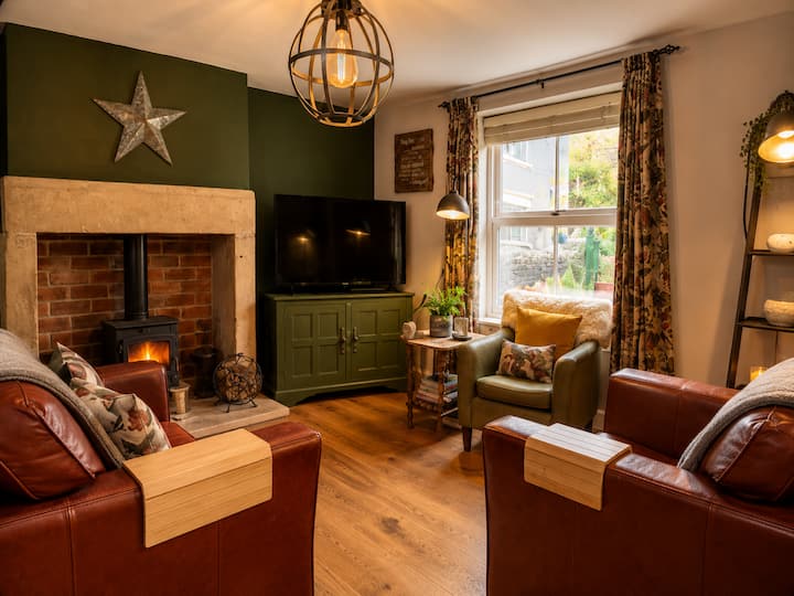 Cosy 3-bed Peak District Cottage – Eyam Village - Edale