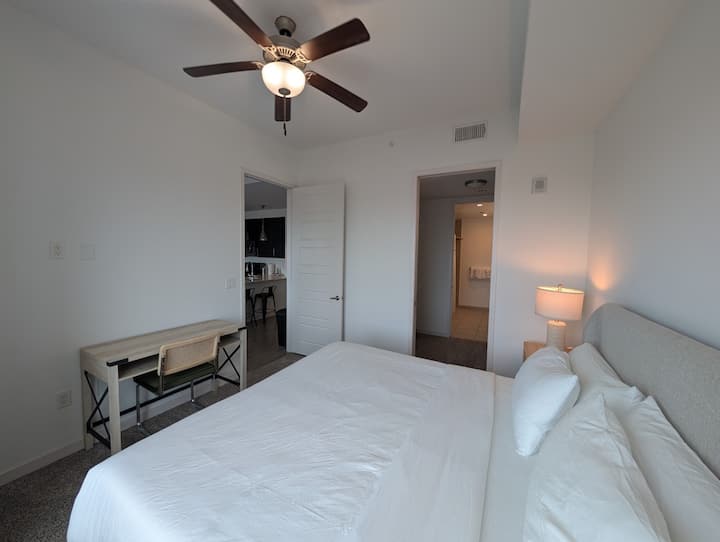 Tmc Club Floor Premium 1br Suite - Houston, TX
