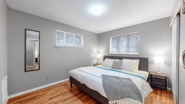 Great Family Upper Unit 3 Bedrooms King Beds - Thornton, CO