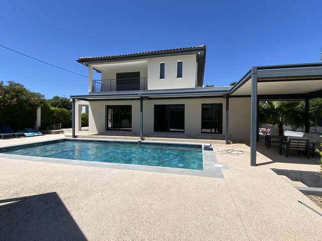 Stéphanie Soleil D'Azur Immobilier managed Airbnb listing 3