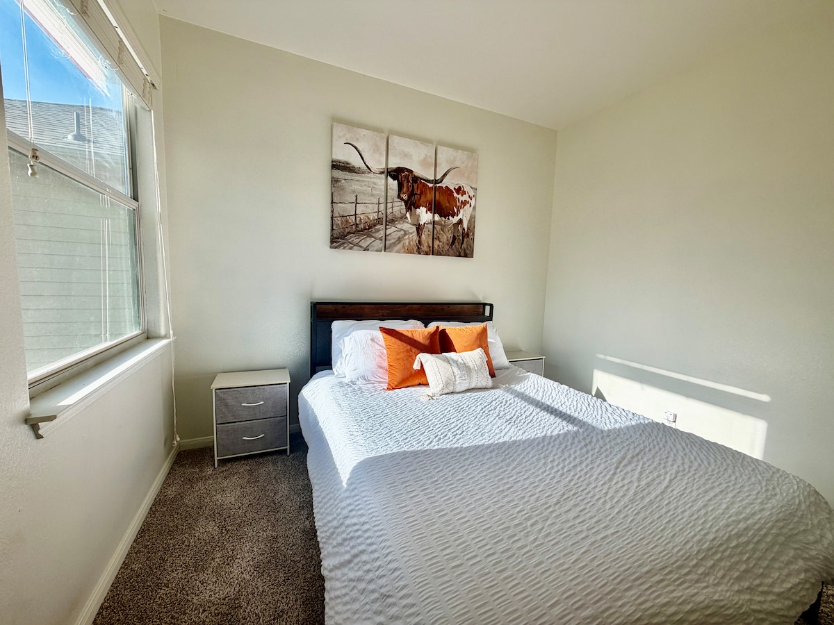 No Extra Fees + Pets OK + 3B/2.5BA + Office & Yard