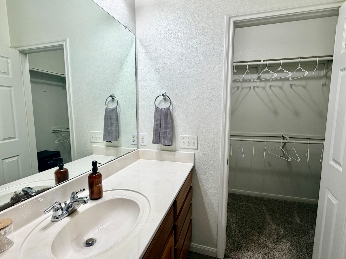 No Extra Fees + Pets OK + 3B/2.5BA + Office & Yard