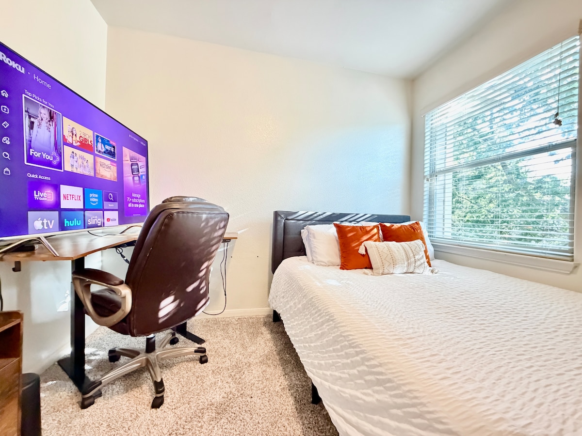 No Extra Fees + Pets OK + 3B/2.5BA + Office & Yard