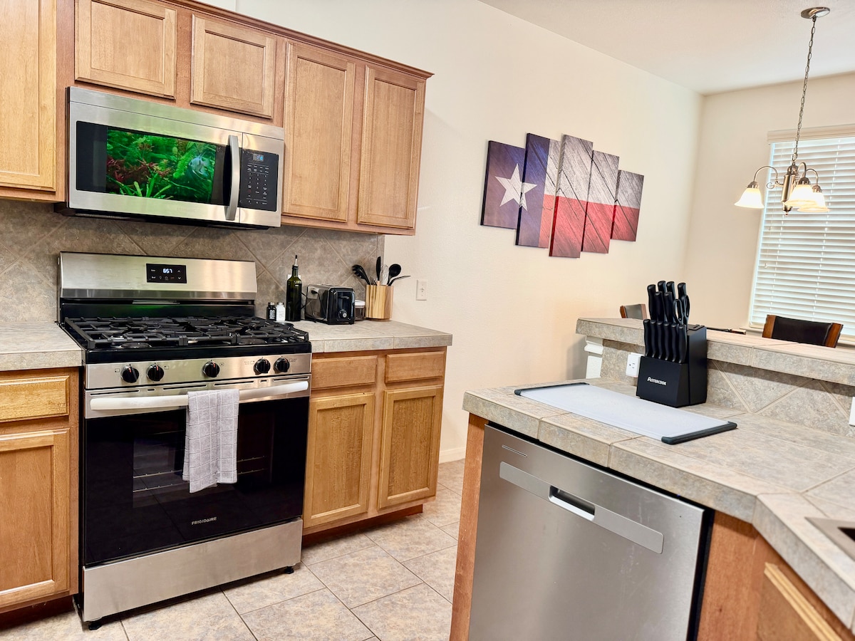 No Extra Fees + Pets OK + 3B/2.5BA + Office & Yard