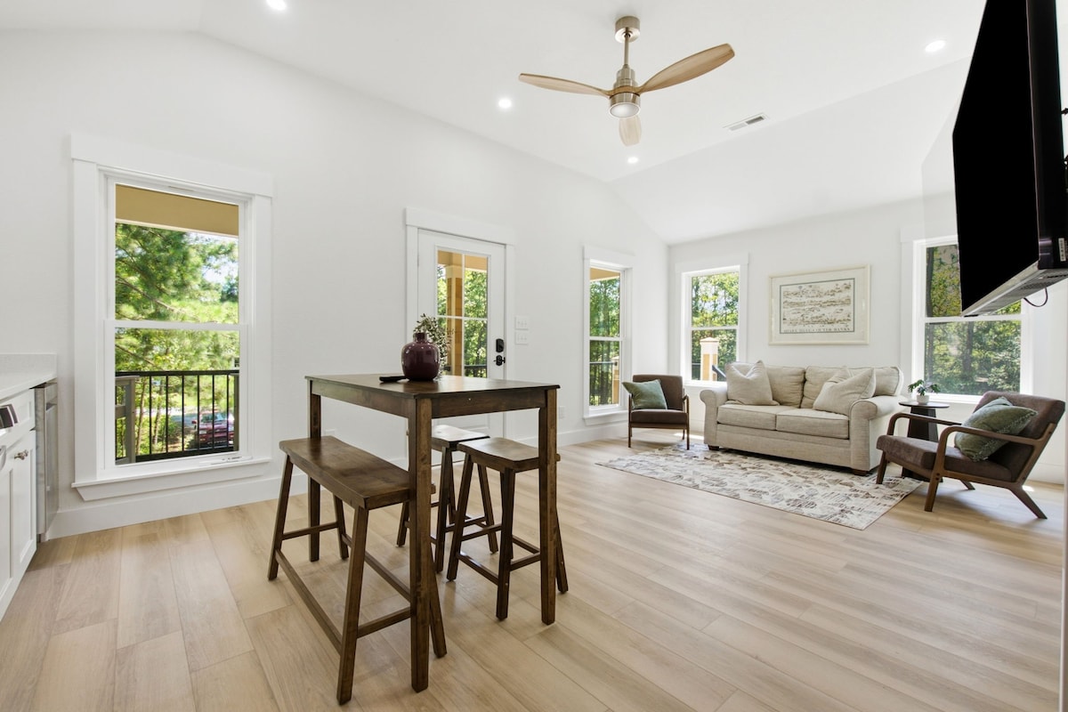Manteo, New Construction! 2Bed, Full Bath Cozy!