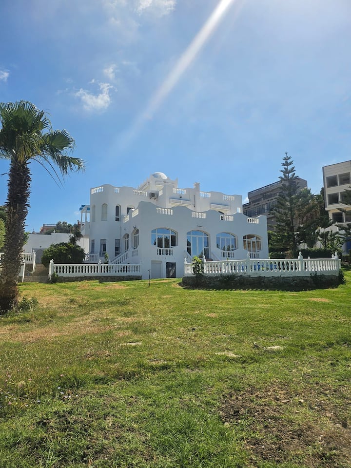 Villa Riyad Orientale à Deux Pas De La Ville - Tangier, Morocco