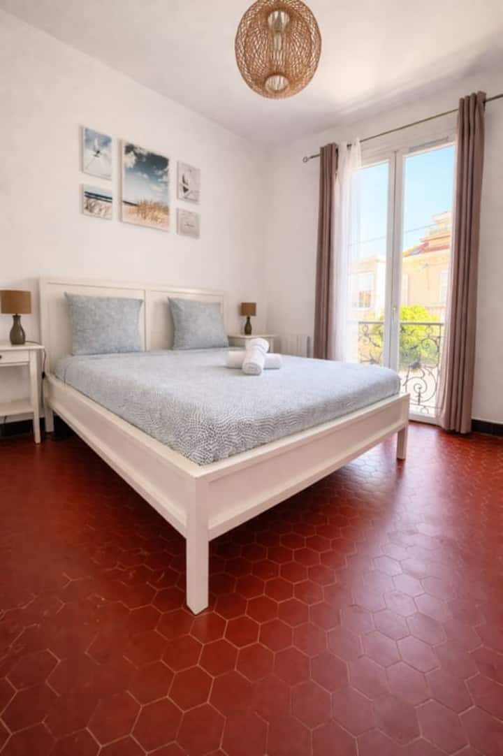 Appartement/villa Avec Jardin Sur La Croisette - Golfe-Juan