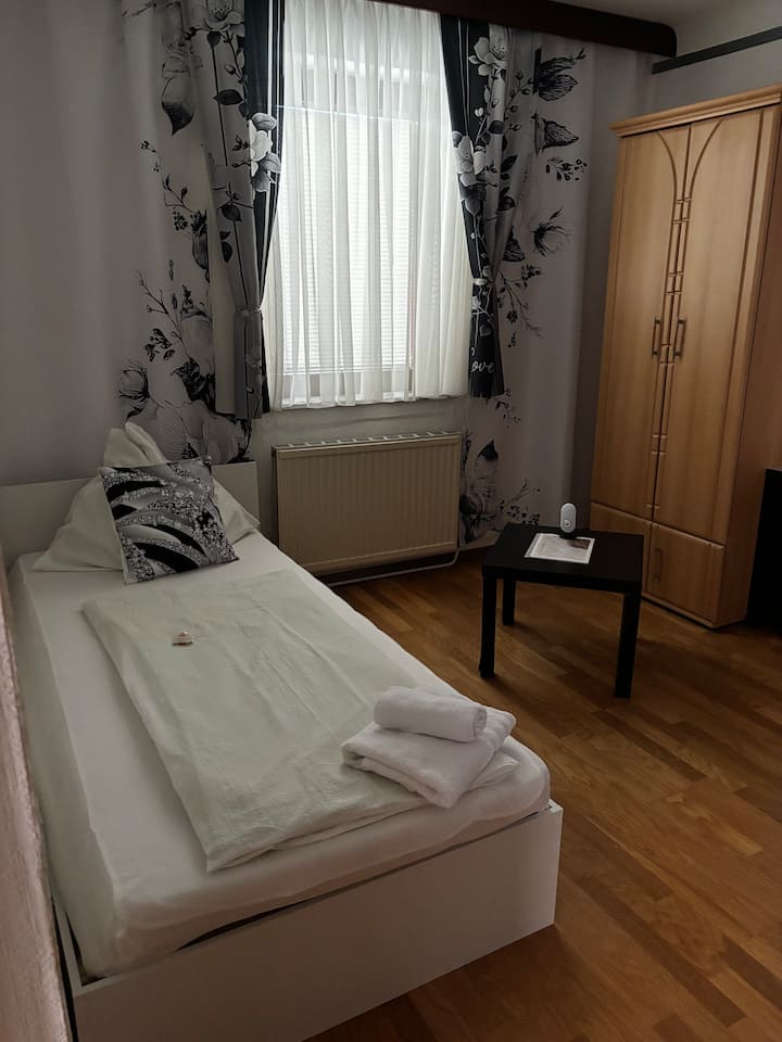 საძინებელი 3