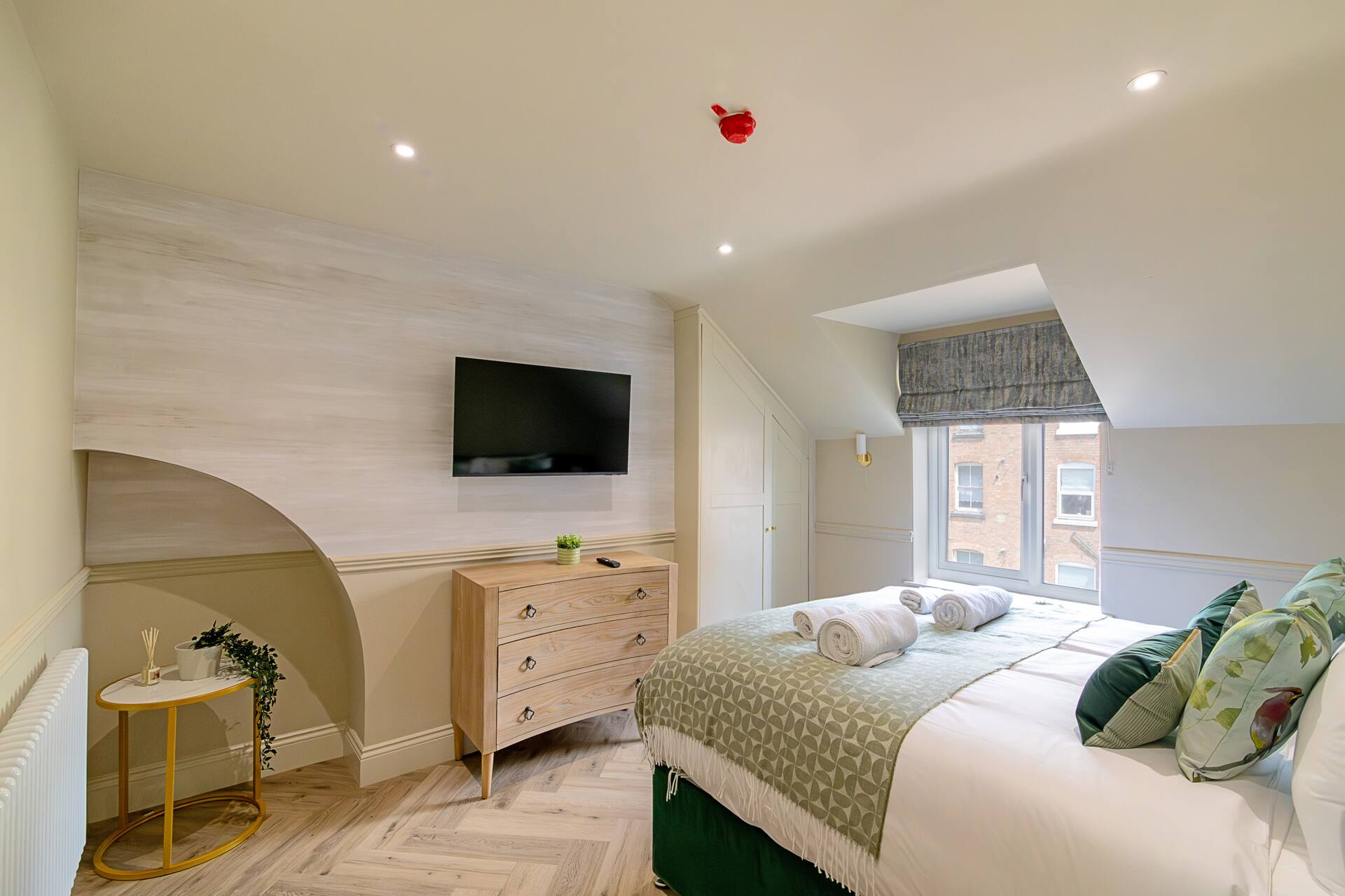 2 Bedroom Luxury Apartment in Leicester
