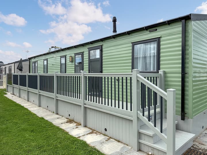 Sunnymede B6 - Ukc9570 - Ingoldmells