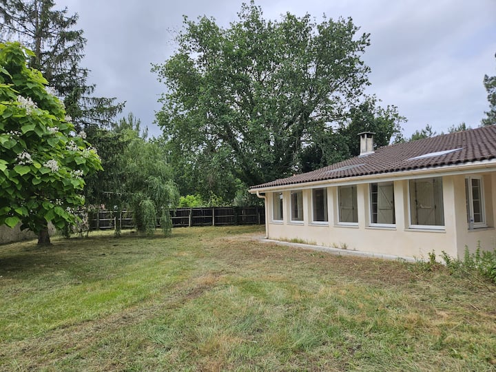 Maison Avec Piscine Sur Grand Terrain Arboré - Andernos-les-Bains