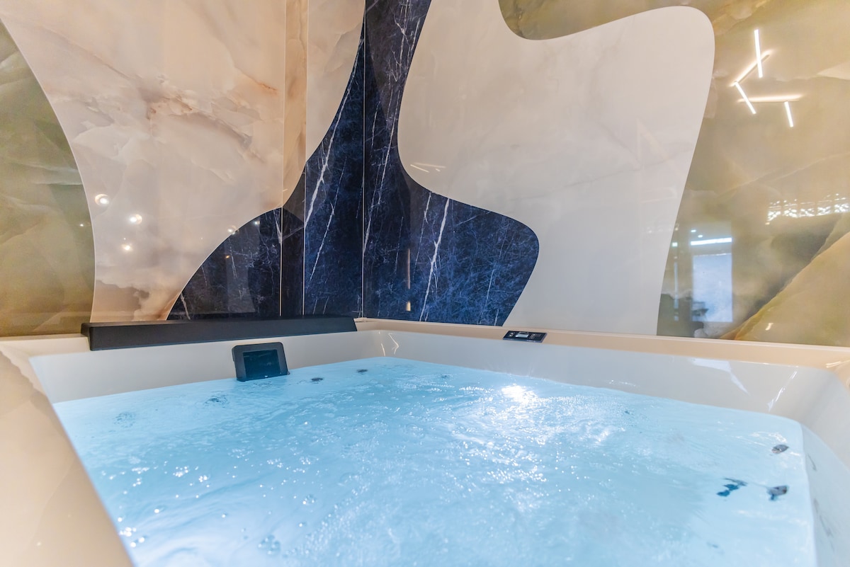VBM Luxury Suites — 7