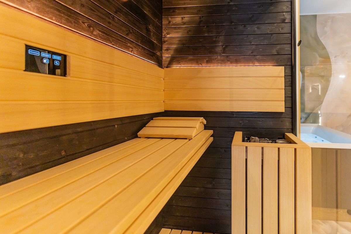 VBM Luxury Suites — 17