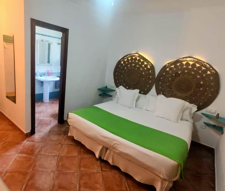 "La Güena Vida" Chalet Con 4 Habitaciones De Hotel - Zahara de la Sierra