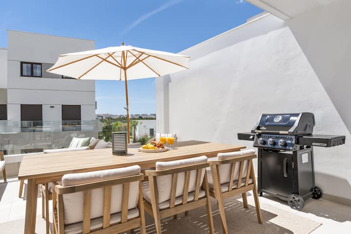 Bayside Home - Beautiful 3-bed Apartment In Estepo - Estepona