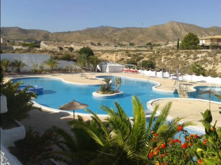 Bungalow In Alkabir Residential Estate With A Pool - El Campello