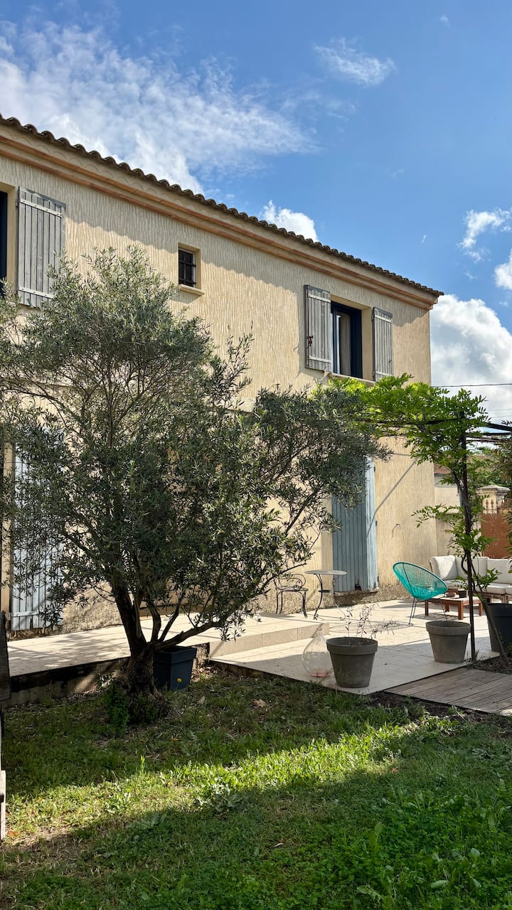 Maison Familiale Provençale - Avignon