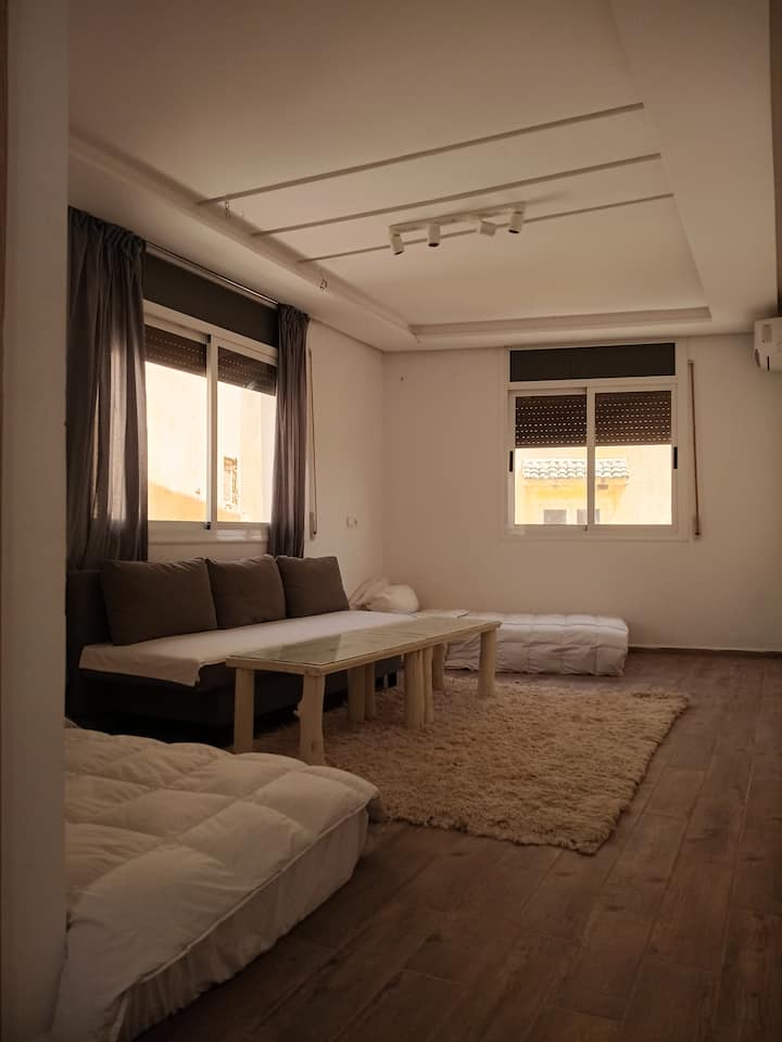 Urban Nest - Tazaa
