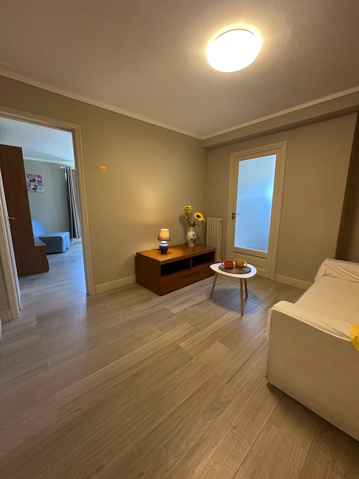 Spacious & Modern Near Lucca Center - Lucca