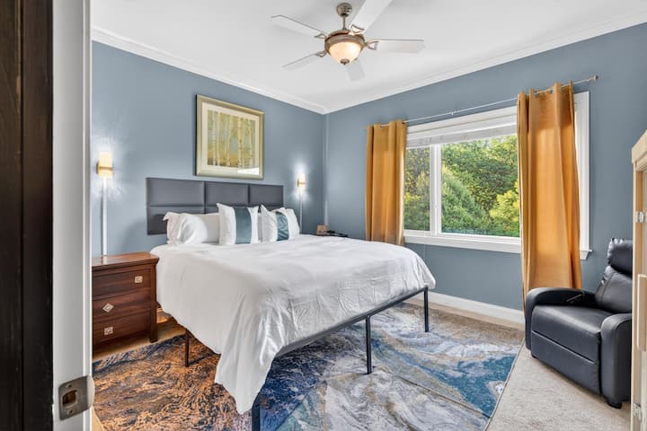Stunning Views, Lux, Sauna, Wellness, Free Tickets - Gatlinburg, TN