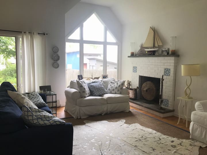 Southold Beach Cottage - Southold, NY