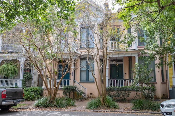 Forsyth Park ~Waldburg Historic Home, Savannah, Ga - Savannah, GA
