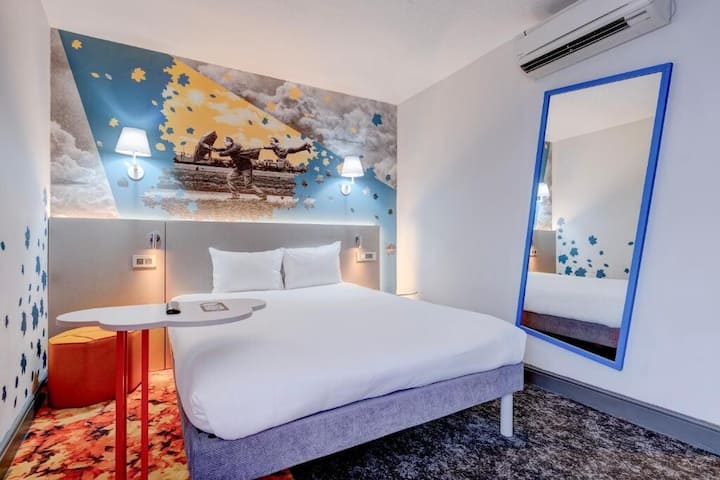 Relax In A Room Close To St. Peter's Square - Manchester