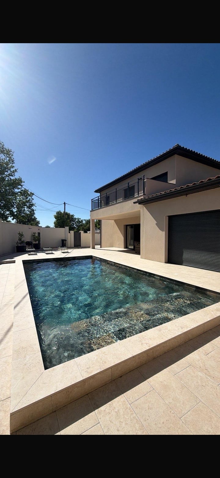 Villa D’exception à Avignon Avec Piscine Privée - Villeneuve-lès-Avignon