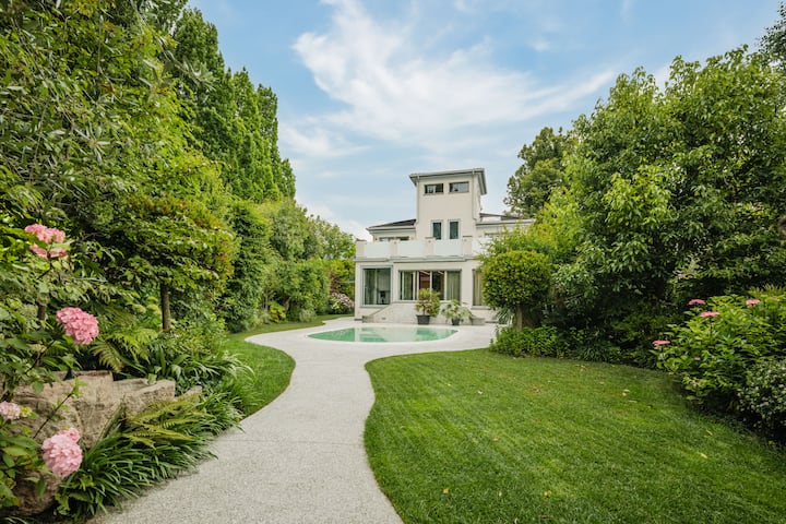Luxury Villa Scherlin With Pool In Centre | 630a - Garda