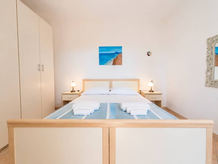 Sa Jacaranda -Beachside With Private Parking - Posada
