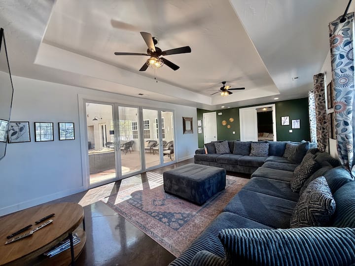 Hidden Sands Oasis | Sleeps 34 | Pool/hot Tub - Hurricane, UT