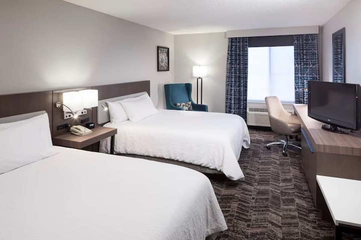 *Close To Tanger Outlets + Free Shuttle Pool & Bar - Savannah, GA